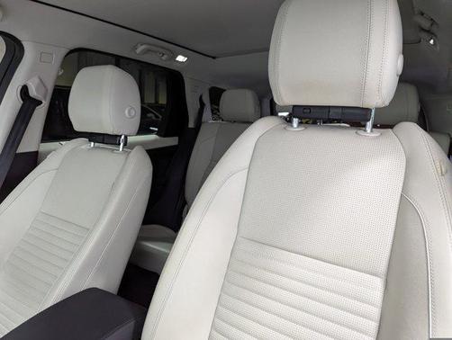 2021 Land Rover Discovery Sport SE