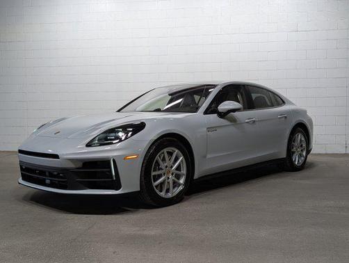 2026 Porsche Panamera 4 E-Hybrid