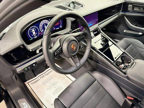 2026 Porsche Panamera 4