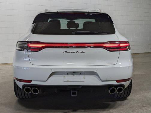 2021 Porsche Macan Turbo