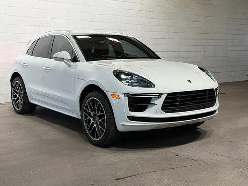 2021 Porsche Macan Turbo