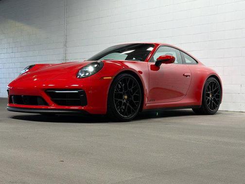 2022 Porsche 911 Carrera GTS