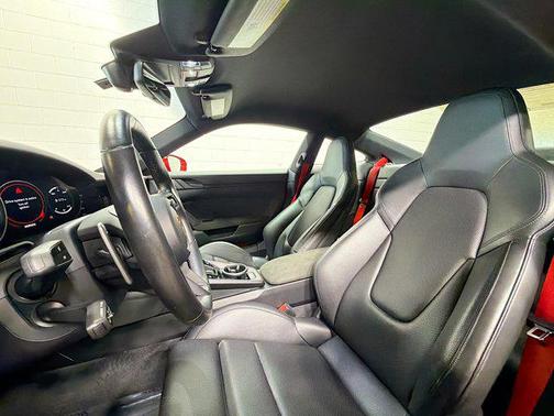 2022 Porsche 911 Carrera GTS