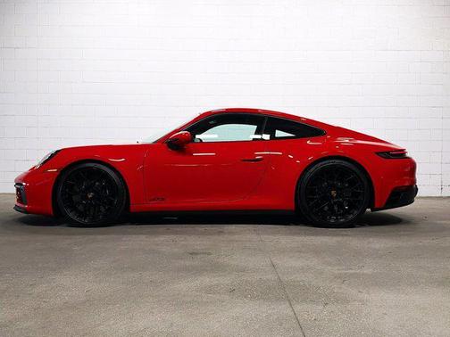 2022 Porsche 911 Carrera GTS
