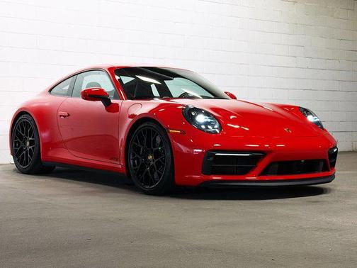 2022 Porsche 911 Carrera GTS