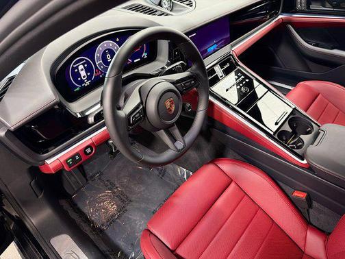Jet Black Metallic 2026 Porsche Panamera RWD