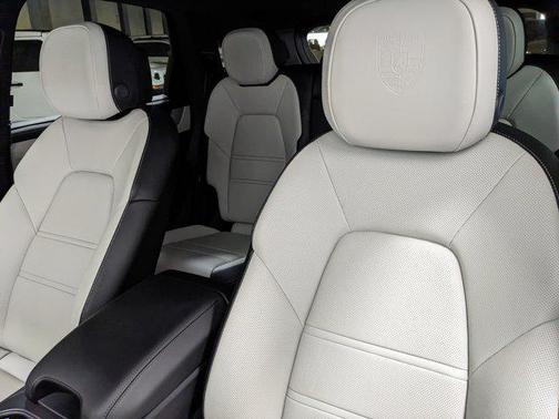 2024 Porsche Cayenne S