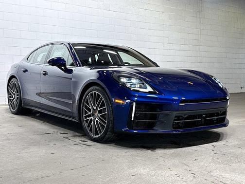 2026 Porsche Panamera RWD