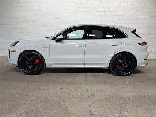 2026 Porsche Cayenne Cayenne Turbo E-Hybrid