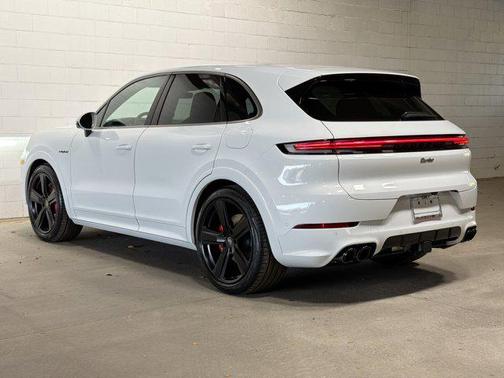 2026 Porsche Cayenne Cayenne Turbo E-Hybrid