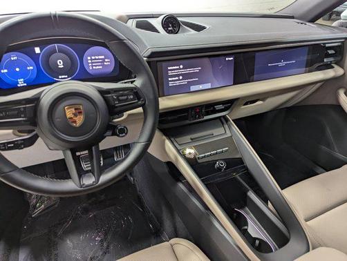 2025 Porsche Macan Electric