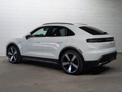 2025 Porsche Macan Electric