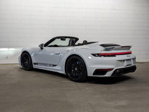 2021 Porsche 911 Turbo