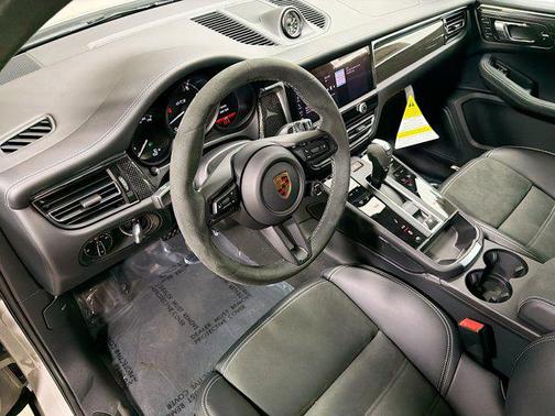 2026 Porsche Macan GTS