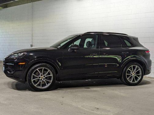 2025 Porsche Cayenne AWD