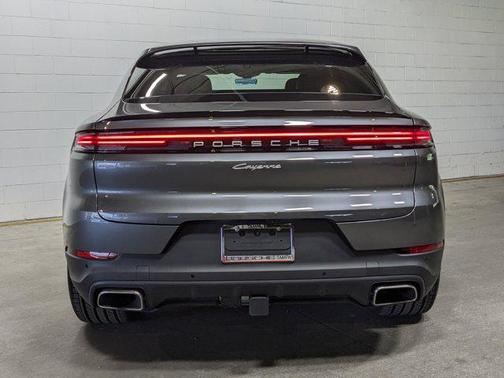 2025 Porsche Cayenne Coupe AWD