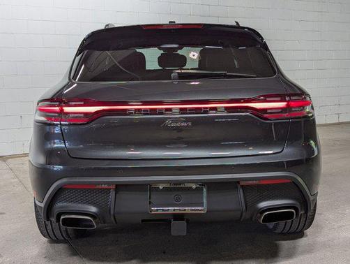 2026 Porsche Macan AWD