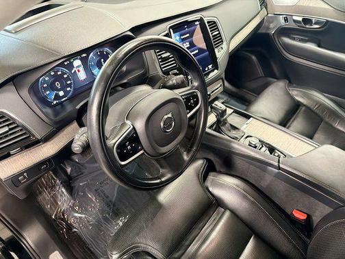 2021 Volvo XC90 T6 Inscription