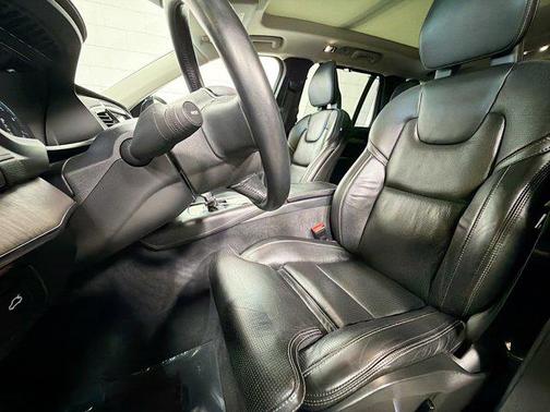 2021 Volvo XC90 T6 Inscription