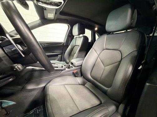 White 2023 Porsche Macan Macan