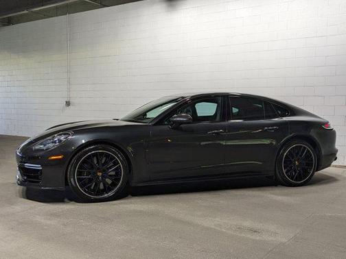 2023 Porsche Panamera Turbo S