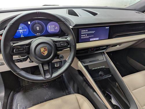 2024 Porsche Macan 4