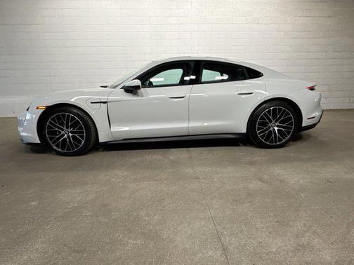 2024 Porsche Taycan RWD