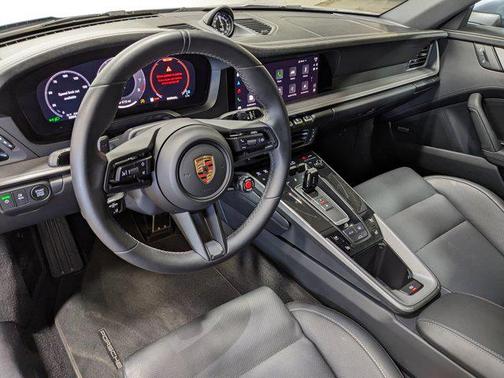 2025 Porsche 911 Carrera