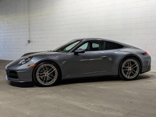 2025 Porsche 911 Carrera