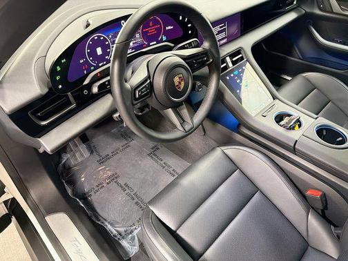 2025 Porsche Taycan 4