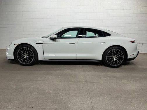 2025 Porsche Taycan 4