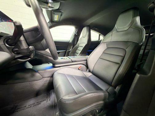 2025 Porsche Taycan 4