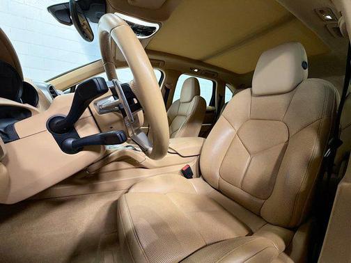 2016 Porsche Cayenne Cayenne