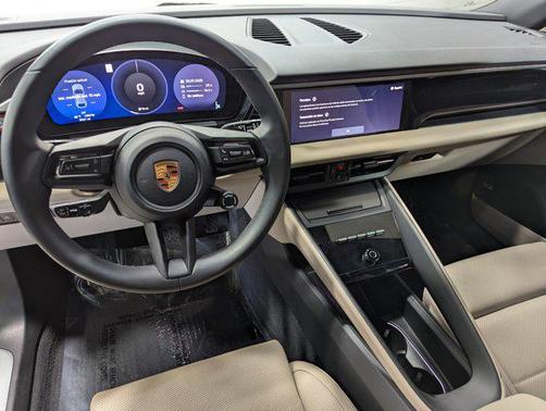 2025 Porsche Macan Electric