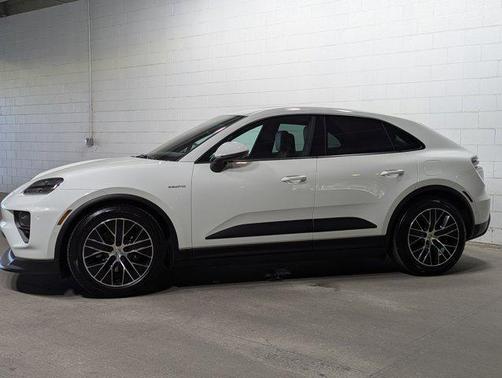 2025 Porsche Macan Electric