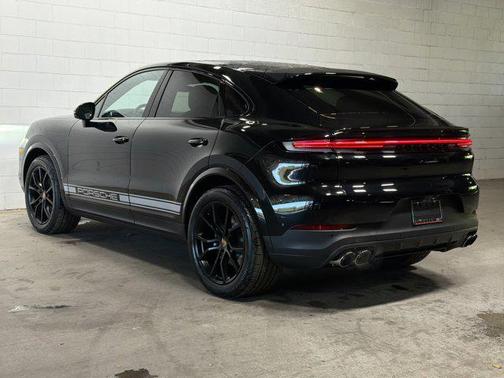 Chromite Black Metallic 2026 Porsche Cayenne Cayenne