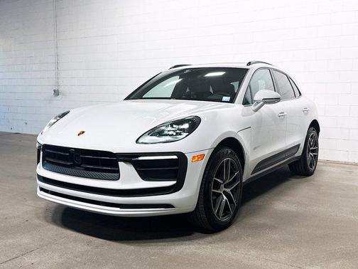 2026 Porsche Macan AWD