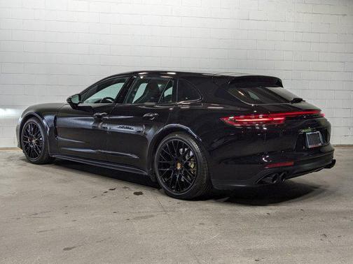 2019 Porsche Panamera GTS