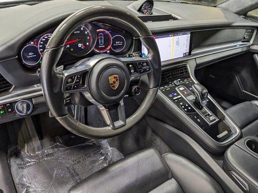 2019 Porsche Panamera GTS
