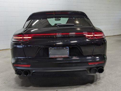 2019 Porsche Panamera GTS