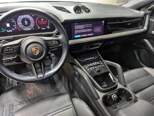 2024 Porsche Cayenne Coupe AWD