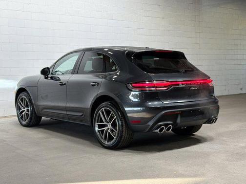 2025 Porsche Macan 
