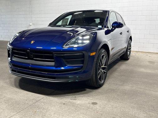 2026 Porsche Macan AWD