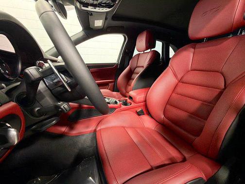 2026 Porsche Macan GTS