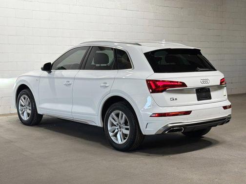 2022 Audi Q5 45 S line Premium