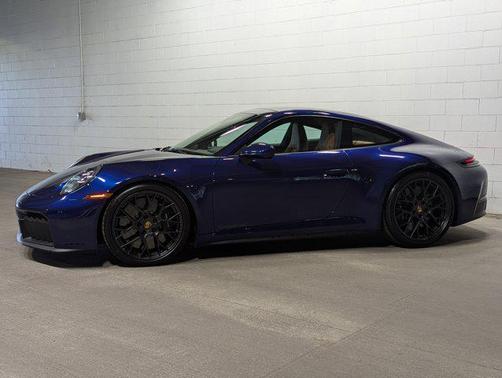 2025 Porsche 911 Carrera GTS
