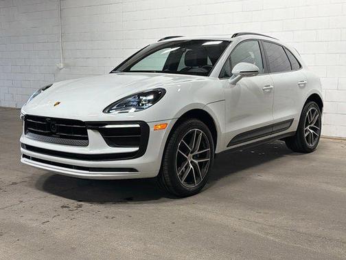 2026 Porsche Macan 