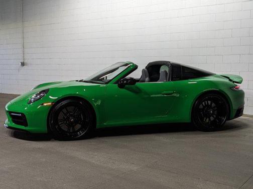 2022 Porsche 911 Targa 4 GTS