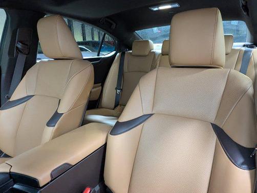 2021 Lexus ES 350 Base