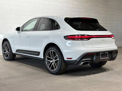 2026 Porsche Macan AWD